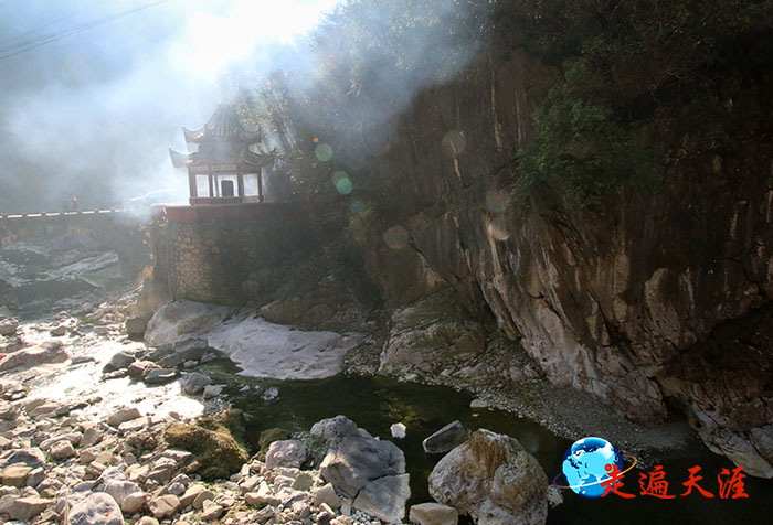 湖北远安县罗汉峪沟，是东汉末年关公回马之地.JPG