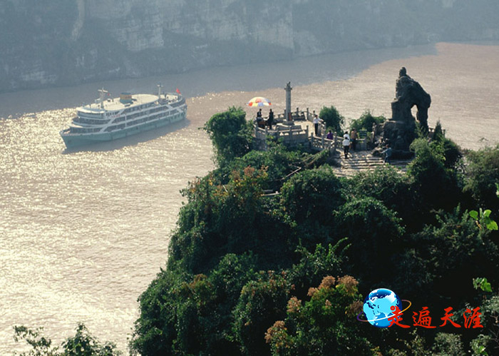 6 长江三峡西陵峡口的张飞擂鼓台.JPG